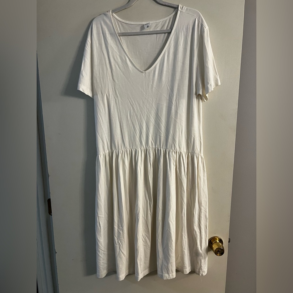 Melrose and Market V-neck Oversized Midi Dress